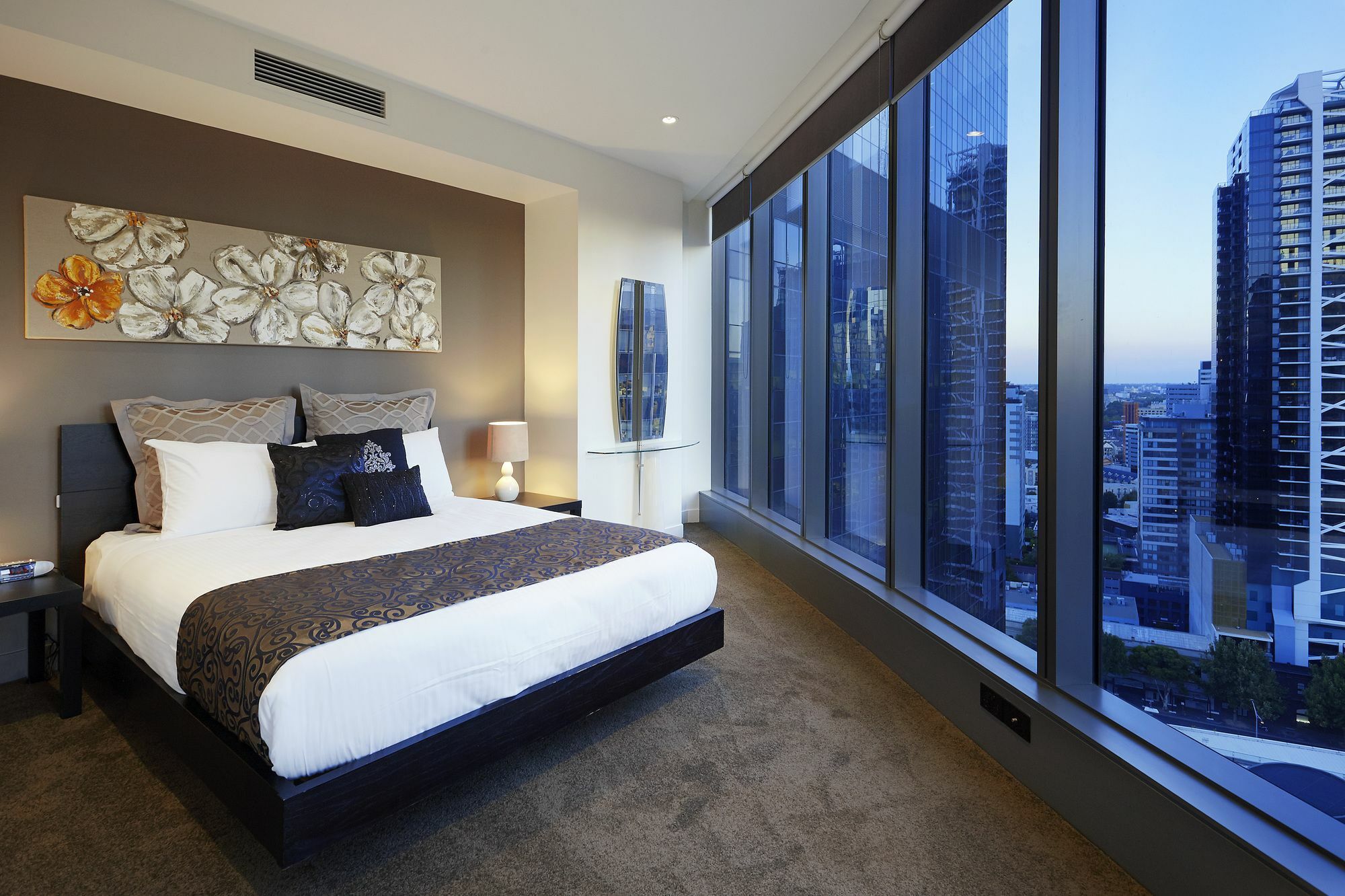 Melbourne Luxury Collection Apartment Exterior photo